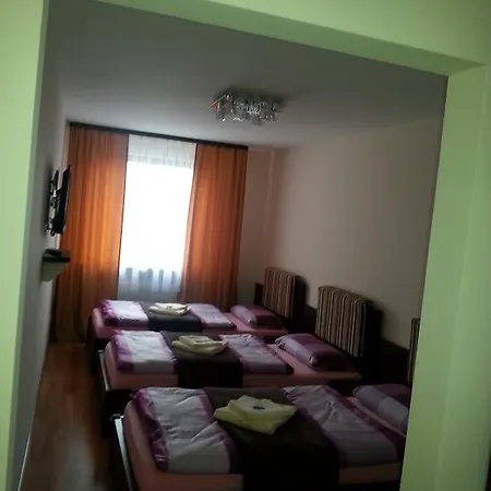 Hotel Hotel Zum Maingau 2*